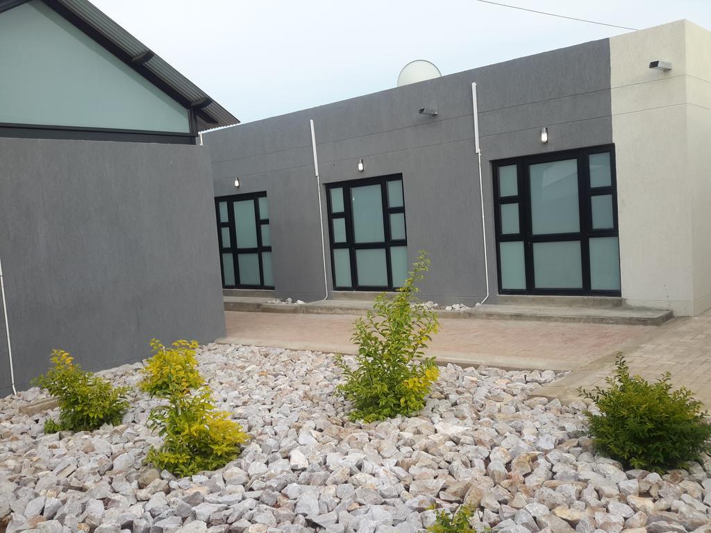 Tsumeb Guesthouse Kamho Ngoại thất bức ảnh