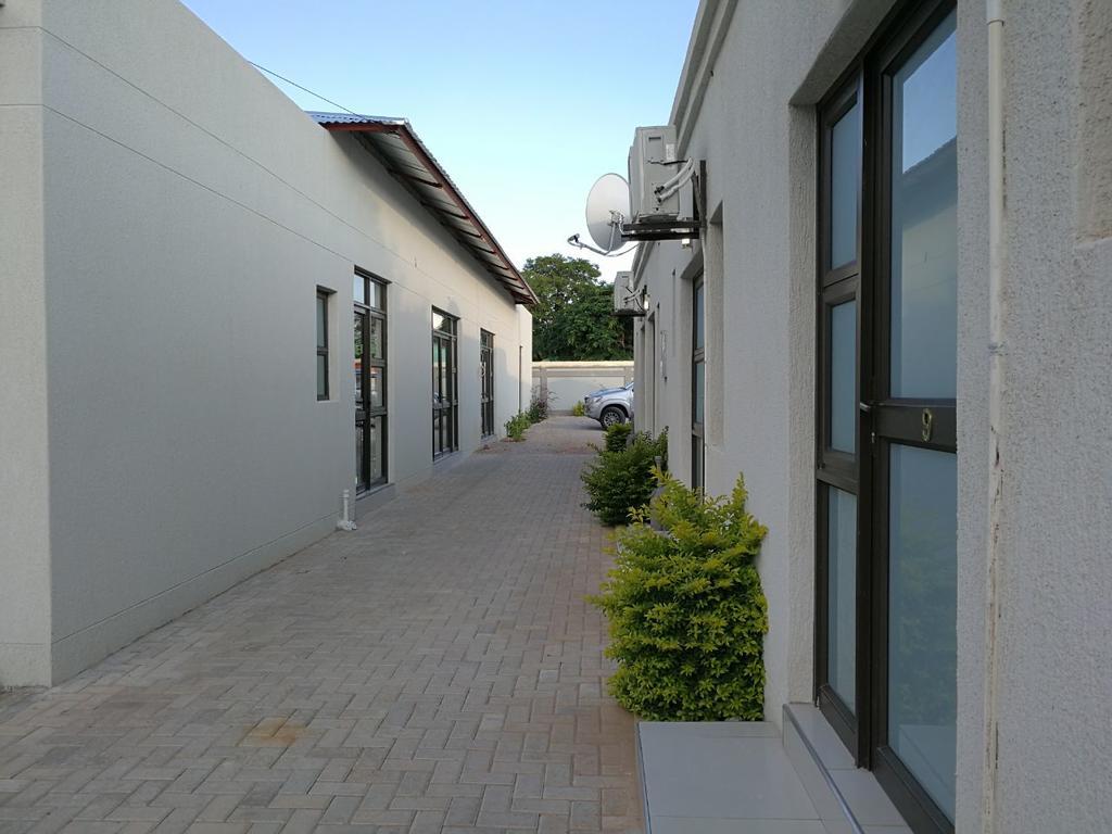 Tsumeb Guesthouse Kamho Ngoại thất bức ảnh