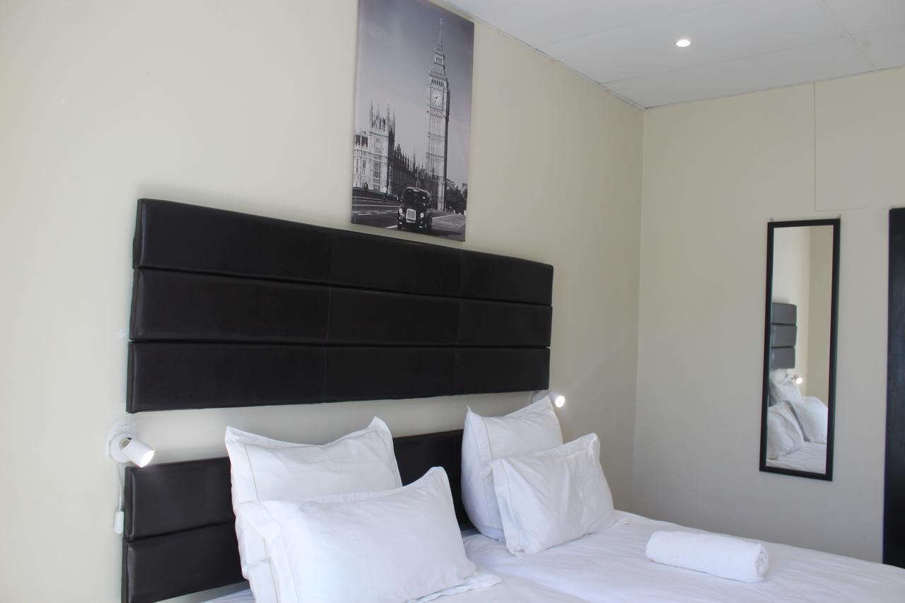 Tsumeb Guesthouse Kamho Ngoại thất bức ảnh